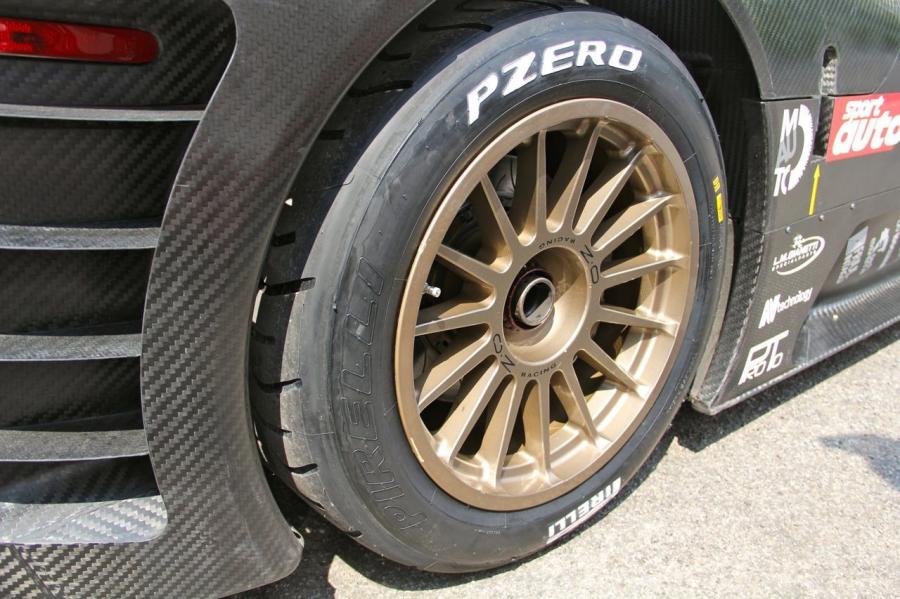 Колеса Ferrari P4/5 Competizione 2011 года  (фото 3 из 24)